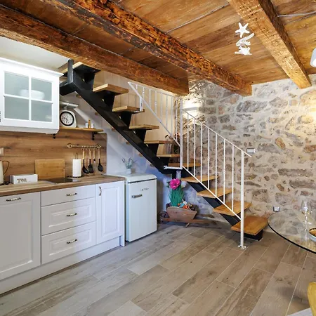 Vela Volta Vakantiehuis Vrbnik (Primorje-Gorski Kotar)